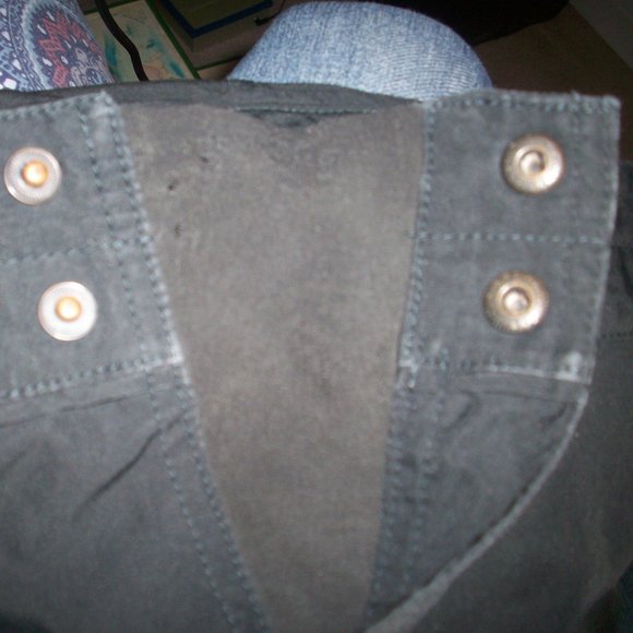 North Face Women's Sz 10 Shorts Lightweight Zipper Pocket Quick Dry Poly Black - Picture 9 of 9